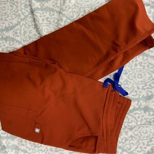 Figs Women's auburn yola scrub pant